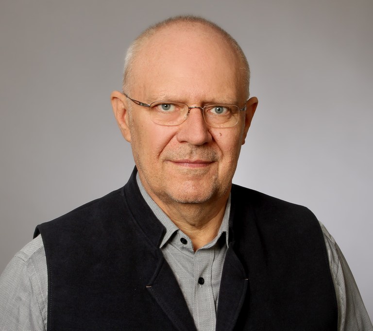 Prof Dr Ulrich Zeller qua.jpg