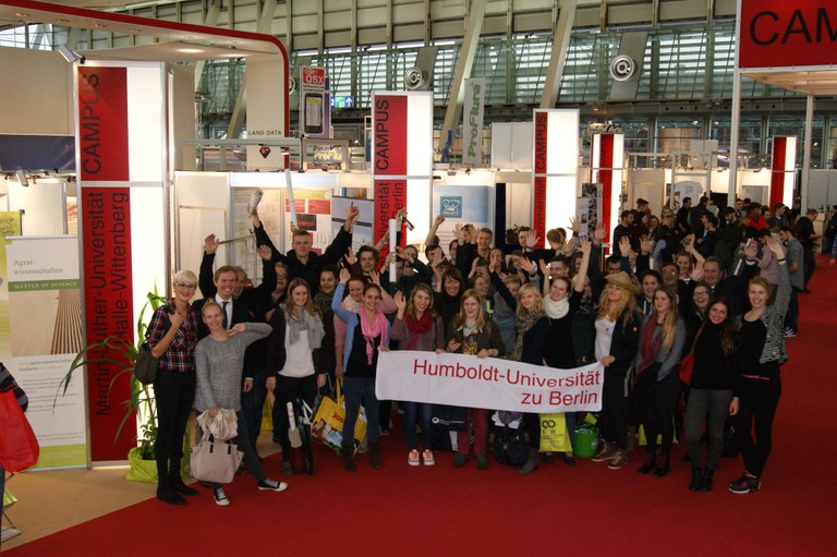 Studieren für mehr Tierwohl – Thaer-Institut auf der EuroTier 2014 Studieren für mehr Tierwohl – Thaer-Institut auf der EuroTier 2014