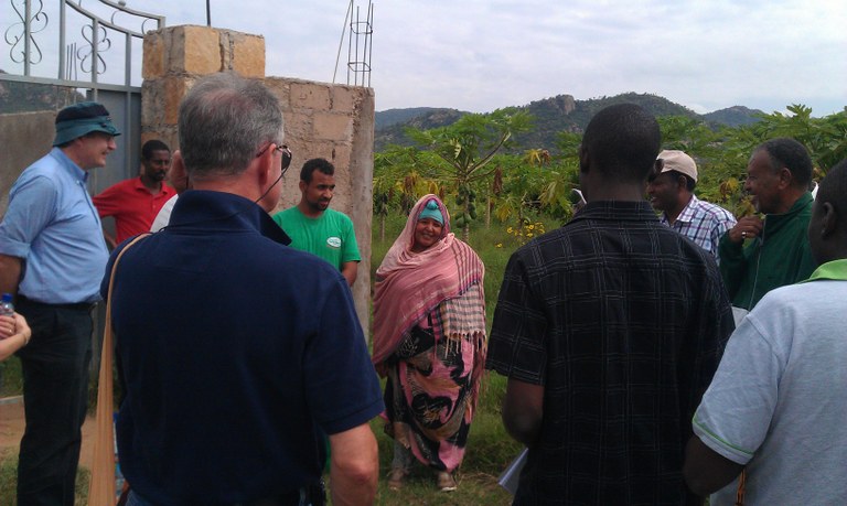 Ms. Fatiya Mohamed presents her farm Ms. Fatiya Mohamed presents her farm